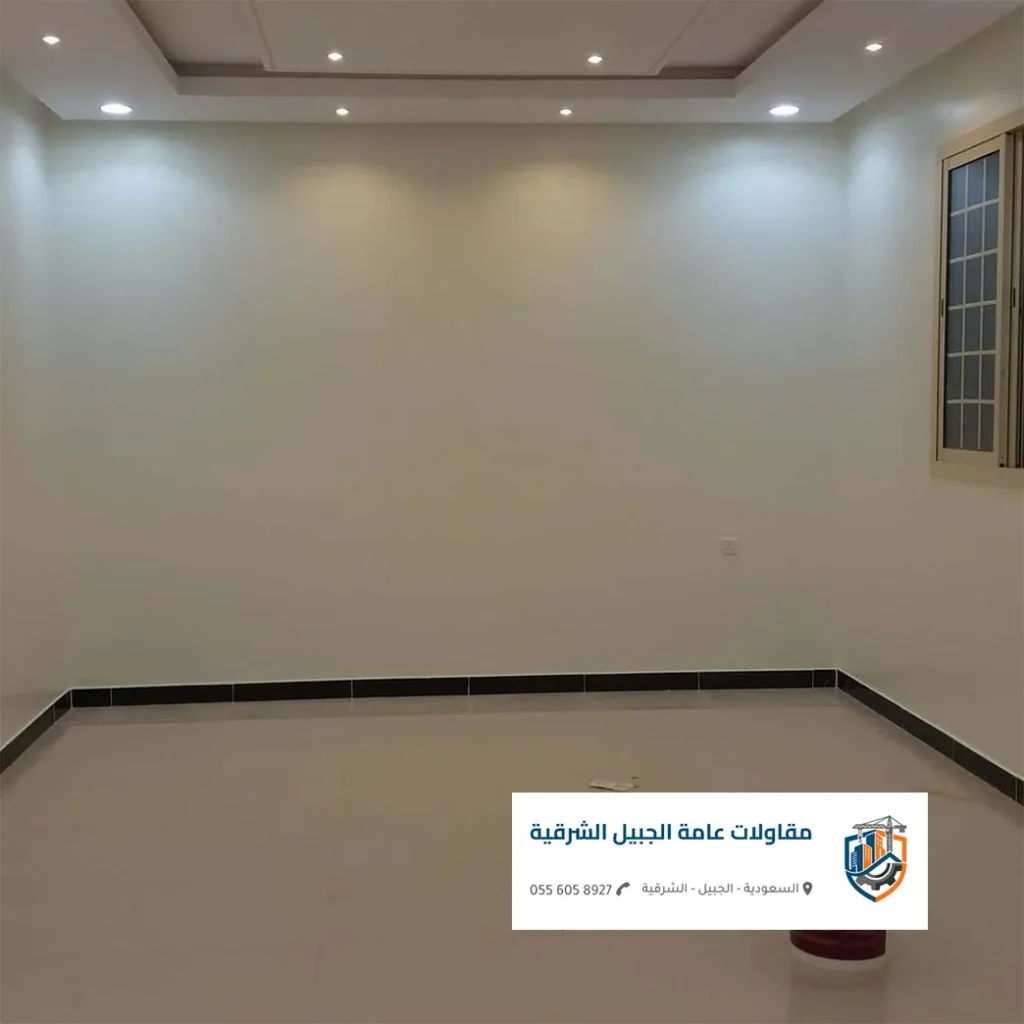 علب دهانات جوتن والجزيرة الأصلية لمشروع اصباغ الجبيل.